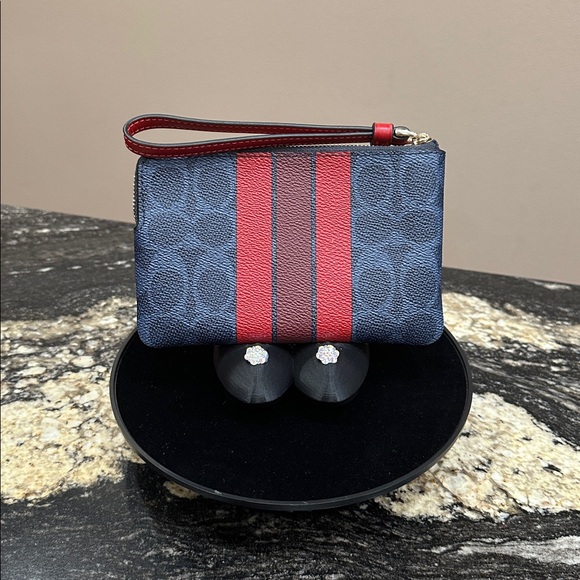 NWT Coach Navy & Red Wristlet - Picture 2 of 4